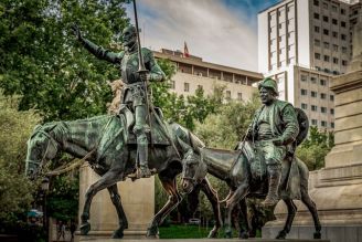 cervantes-3458816_640.jpg